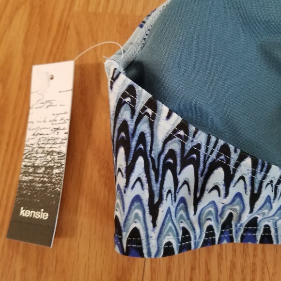 🎉HP🎉 NWT Blue Wavey Stripe Bikini Top Metal Ring - Picture 2 of 8